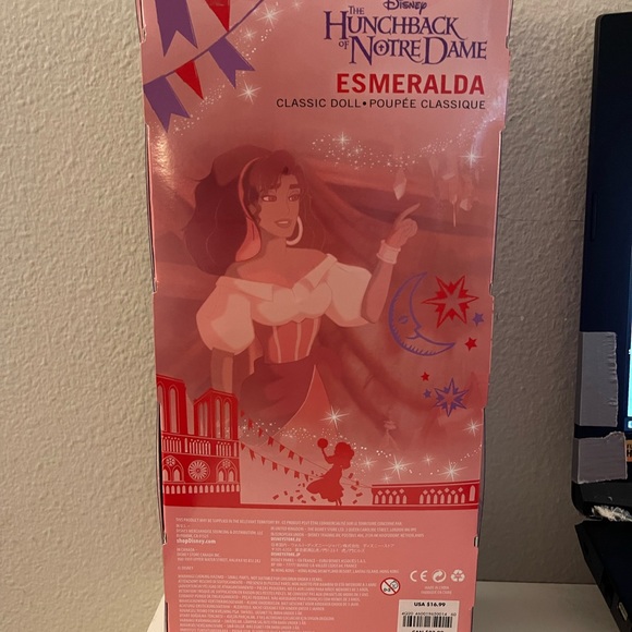 Disney Store Hunchback of Notre Dame Esmeralda Figure Classic Toy Doll 11 1/2" H - Picture 2 of 2